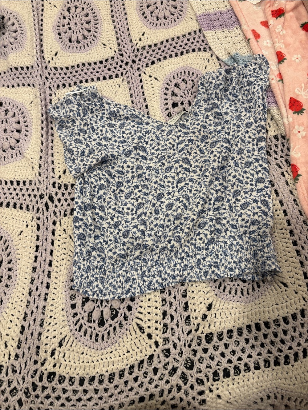 Blue Floral Smocked Women's Shorts - Blue Floral